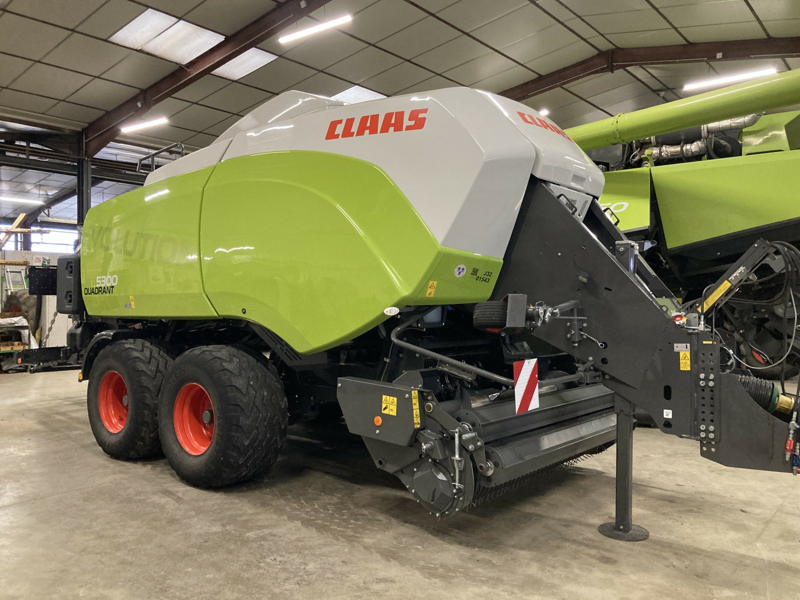 Großpackenpresse типа CLAAS QUADRANT 5300 RF, Gebrauchtmaschine в VAROIS & CHAIGNOT (Фотография 2)