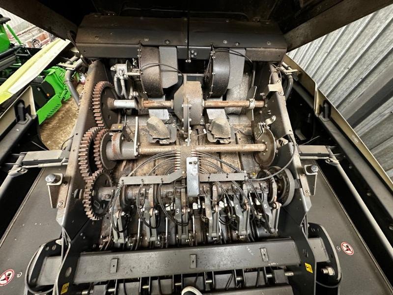 Großpackenpresse a típus CLAAS QUADRANT 5300, Gebrauchtmaschine ekkor: PONTIVY (Kép 8)