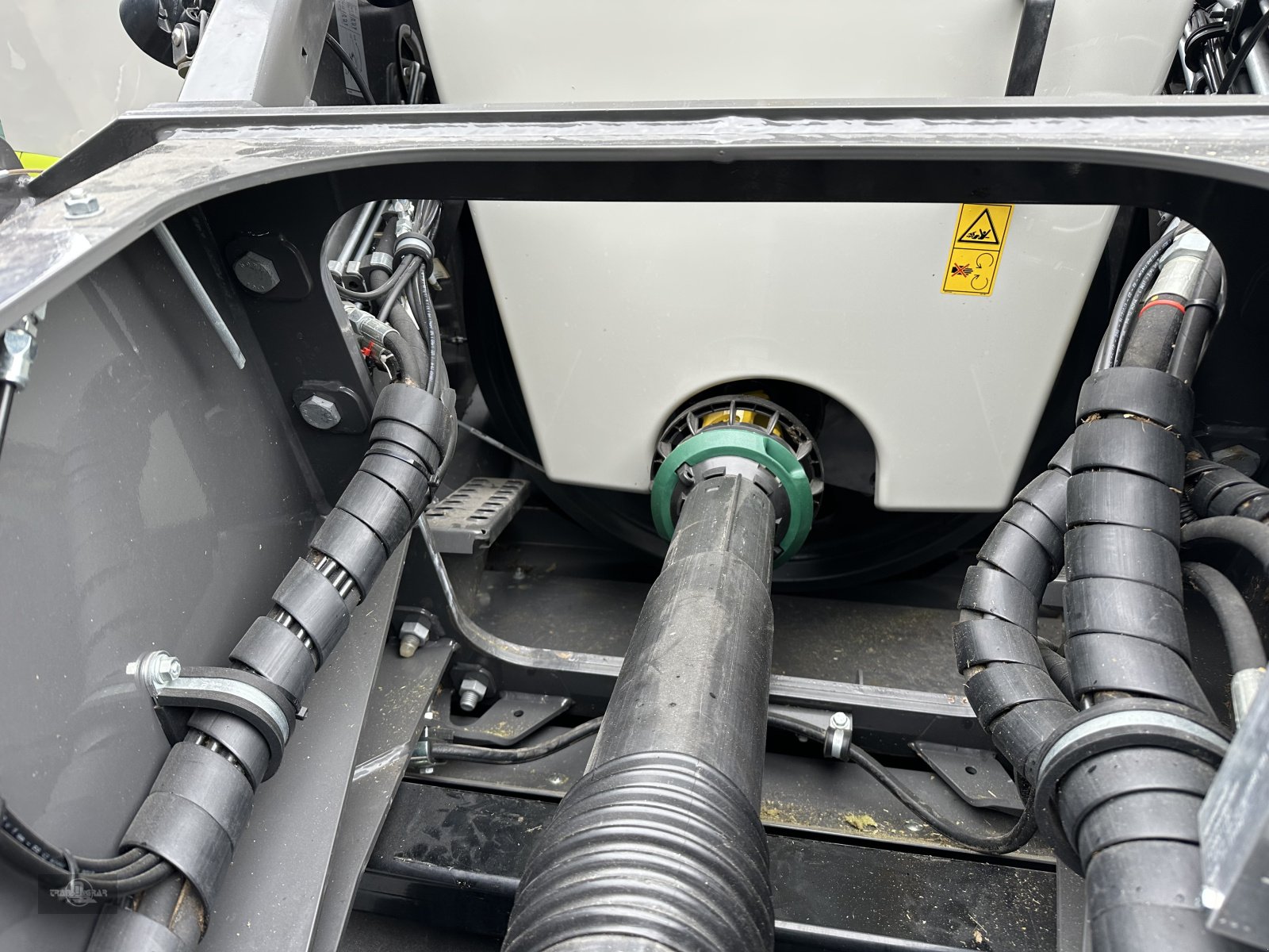 Großpackenpresse типа CLAAS Quandrant 5200 FC Tandem EVOLUTION mit Vorbauhäcksler Mulcher Night Edition, Neumaschine в Rankweil (Фотография 7)