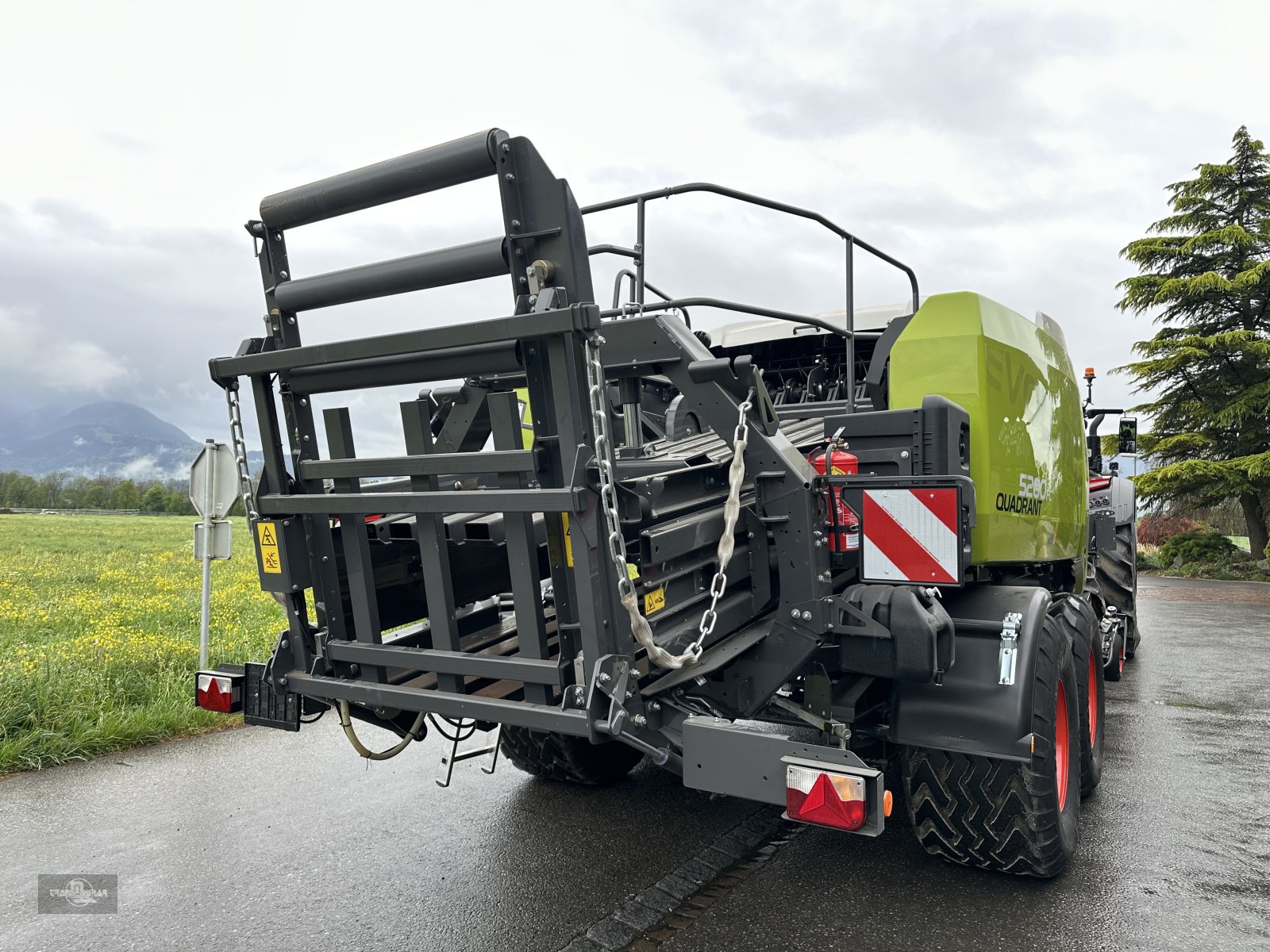 Großpackenpresse типа CLAAS Quandrant 5200 FC Tandem EVOLUTION mit Vorbauhäcksler Mulcher Night Edition, Neumaschine в Rankweil (Фотография 11)