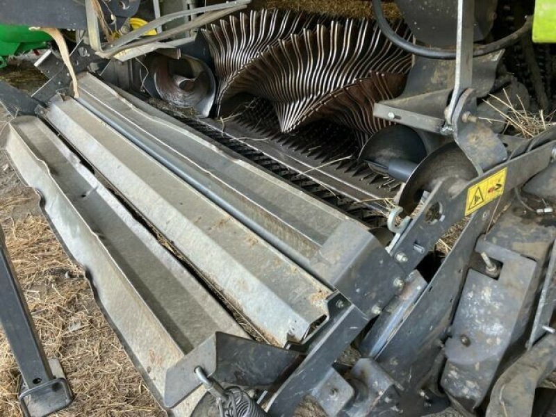 Großpackenpresse des Typs CLAAS ROLLANT 455 RC UNIWRAP, Gebrauchtmaschine in Feurs (Bild 5)