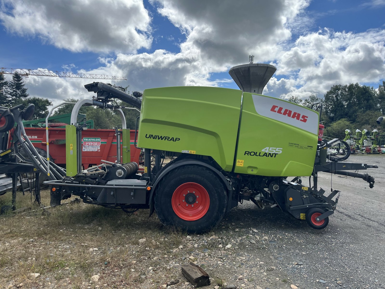Großpackenpresse of the type CLAAS ROLLANT 455 RC UNIWRAP, Gebrauchtmaschine in Feurs (Picture 2)