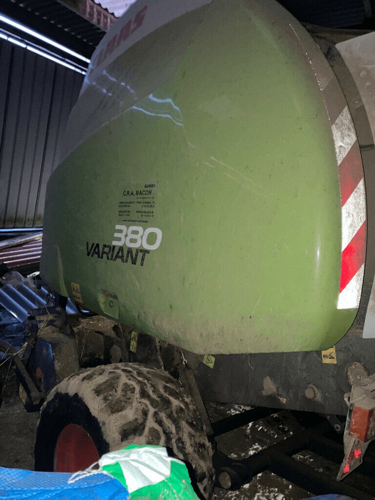 Großpackenpresse του τύπου CLAAS VARIANT 380 PRO, Gebrauchtmaschine σε Hauteroche (Φωτογραφία 4)