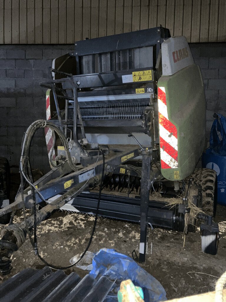 Großpackenpresse του τύπου CLAAS VARIANT 380 PRO, Gebrauchtmaschine σε Hauteroche (Φωτογραφία 1)