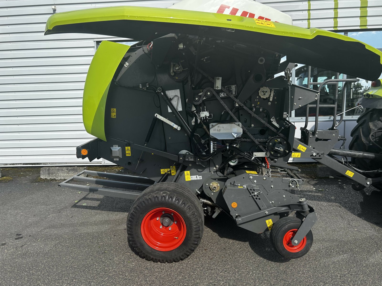Großpackenpresse of the type CLAAS VARIANT 465 RC PRO, Gebrauchtmaschine in Gannat (Picture 2)