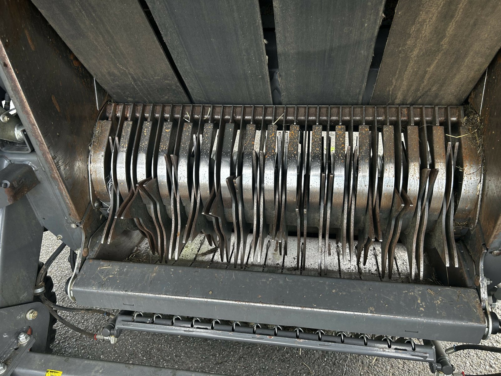 Großpackenpresse of the type CLAAS VARIANT 465 RC PRO, Gebrauchtmaschine in Gannat (Picture 11)