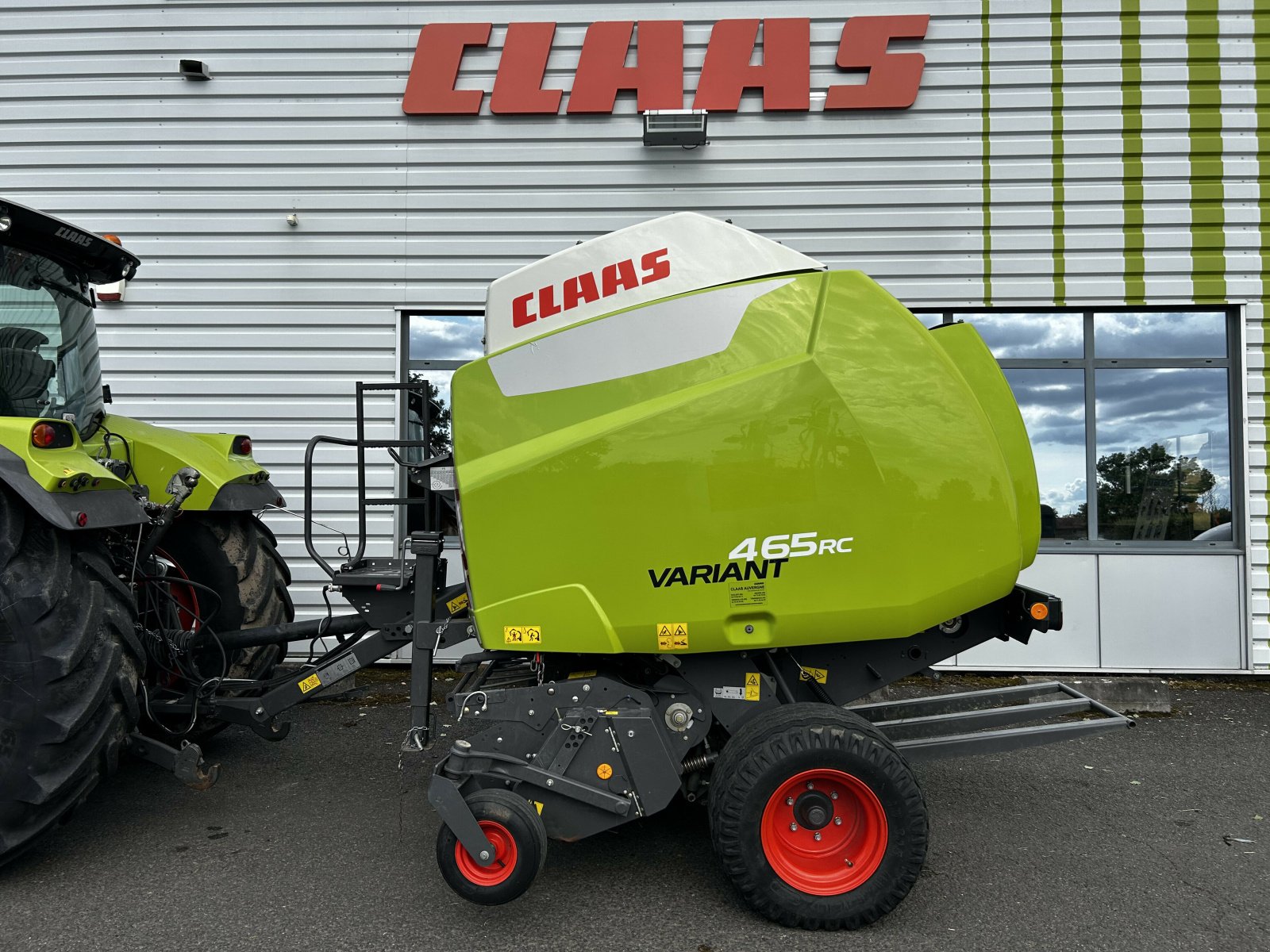 Großpackenpresse of the type CLAAS VARIANT 465 RC PRO, Gebrauchtmaschine in Gannat (Picture 8)