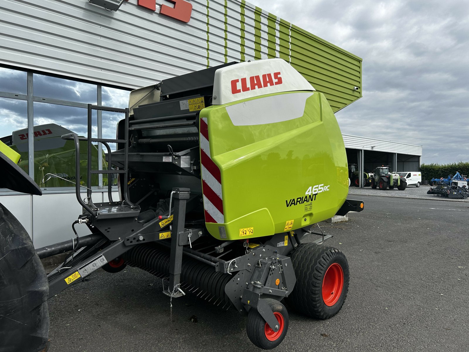 Großpackenpresse of the type CLAAS VARIANT 465 RC PRO, Gebrauchtmaschine in Gannat (Picture 10)