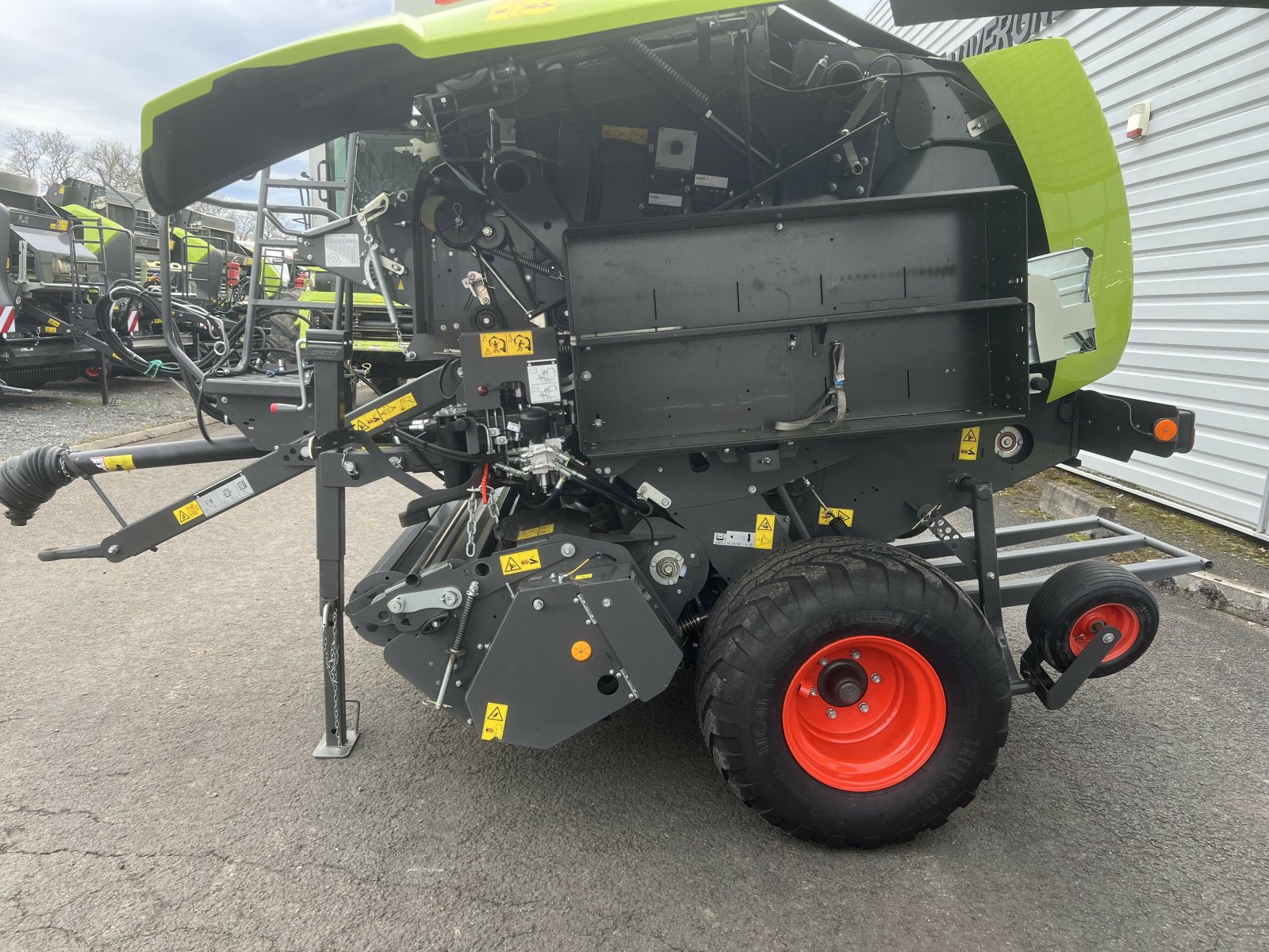 Großpackenpresse of the type CLAAS VARIANT 465 RC, Gebrauchtmaschine in Gannat (Picture 11)