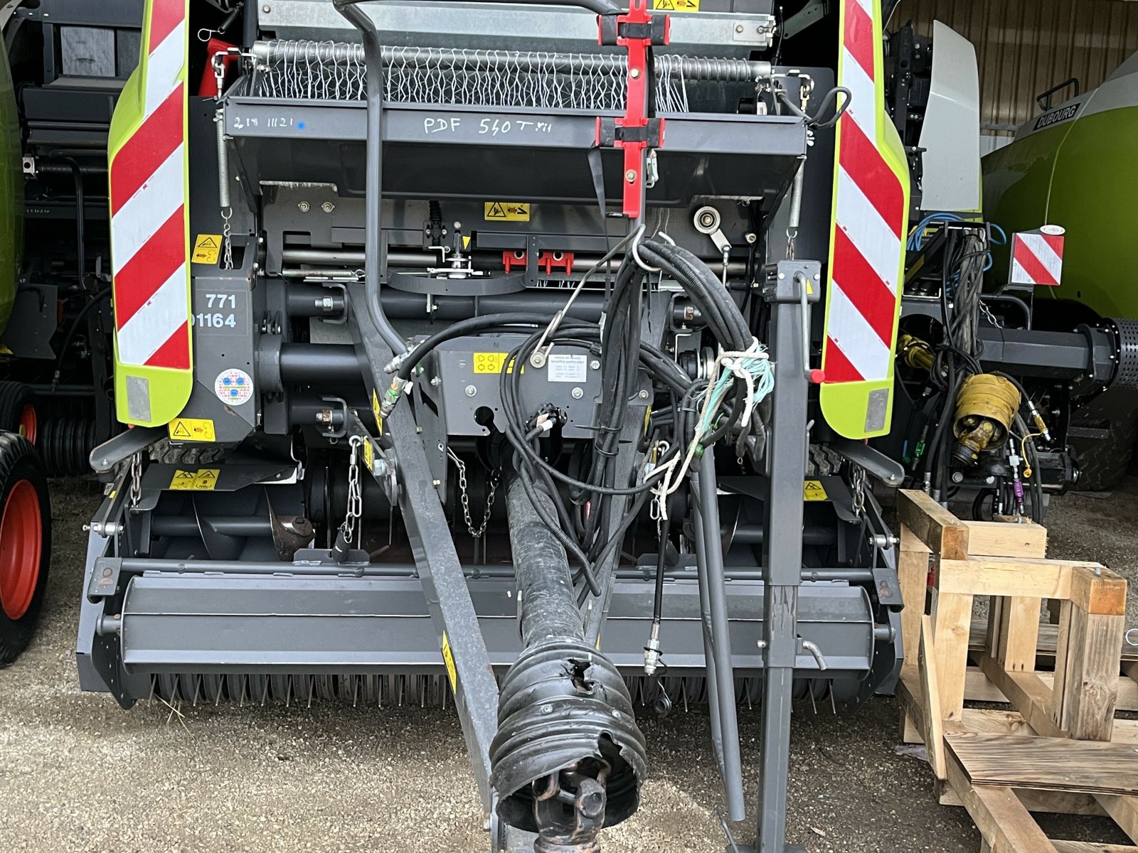 Großpackenpresse Türe ait CLAAS VARIANT 470 RF, Gebrauchtmaschine içinde PONTIVY (resim 3)