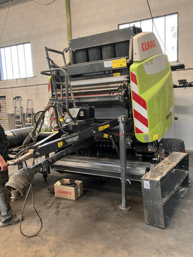 Großpackenpresse Türe ait CLAAS VARIANT 480 RF, Gebrauchtmaschine içinde Hauteroche (resim 1)
