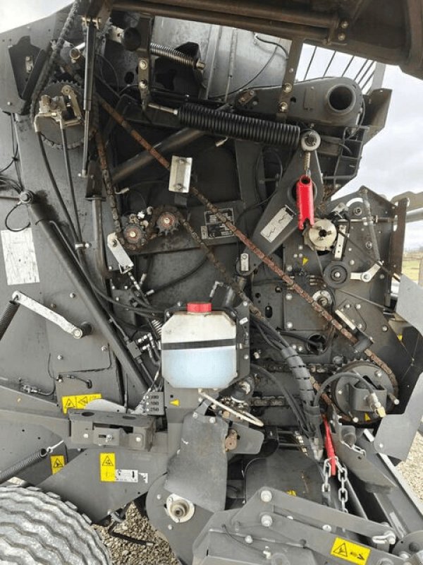 Großpackenpresse of the type CLAAS VARIANT 580 RF, Gebrauchtmaschine in LAIGNES (Picture 11)