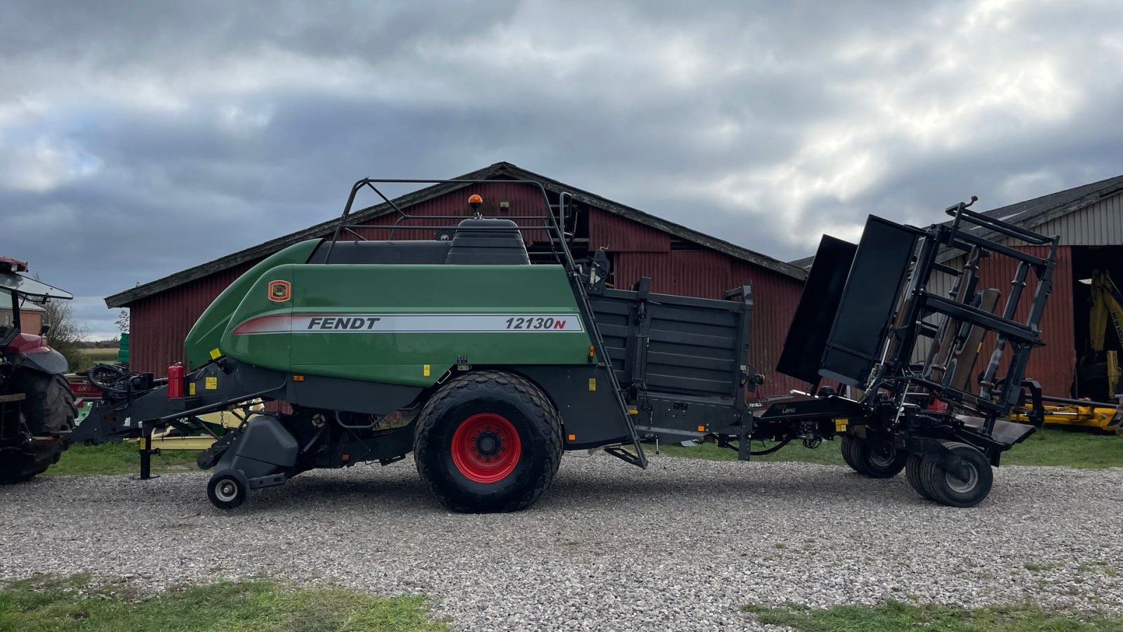 Großpackenpresse des Typs Fendt 12130N Bigballepresser 12130N inkl Parkland 5 ballet Ballevogn, Gebrauchtmaschine in Ribe (Bild 10)