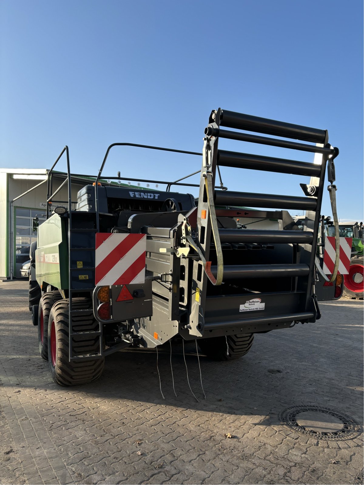 Großpackenpresse des Typs Fendt Quaderballenpresse 1290 XD, Gebrauchtmaschine in Bützow (Bild 8)