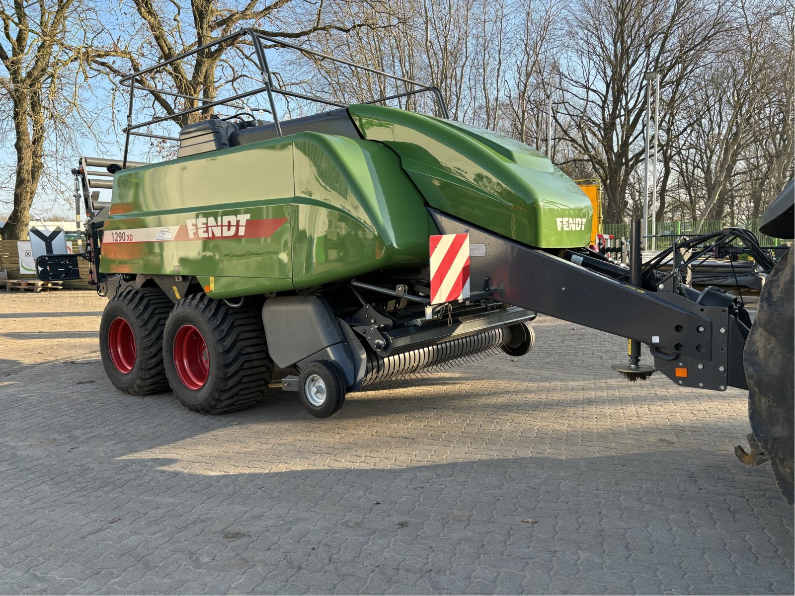 Großpackenpresse des Typs Fendt Quaderballenpresse 1290 XD, Gebrauchtmaschine in Bützow (Bild 12)