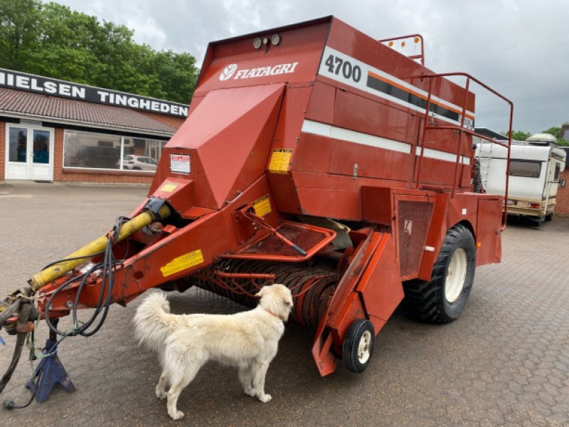 Großpackenpresse of the type Fiatagri 4700, Gebrauchtmaschine in Hemmet (Picture 3)