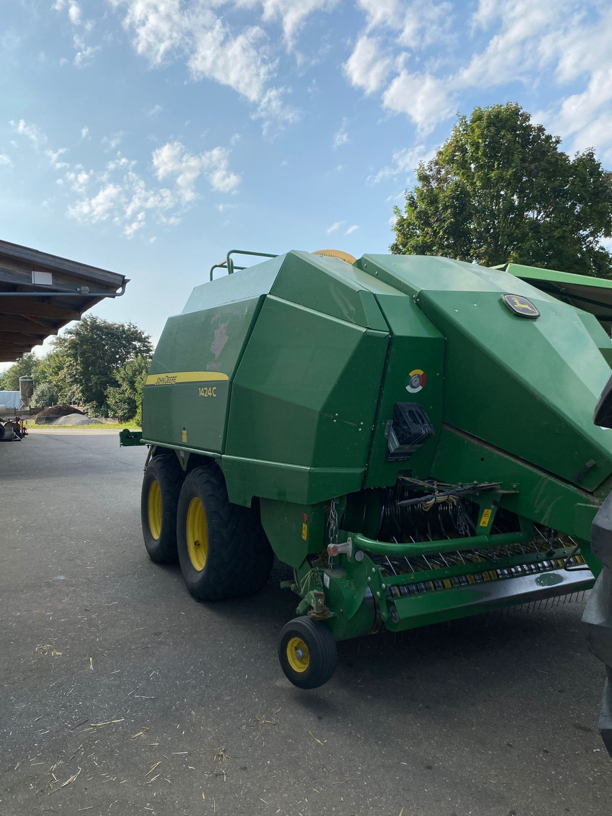 Großpackenpresse типа John Deere 1424 C, Gebrauchtmaschine в Engstingen (Фотография 1)