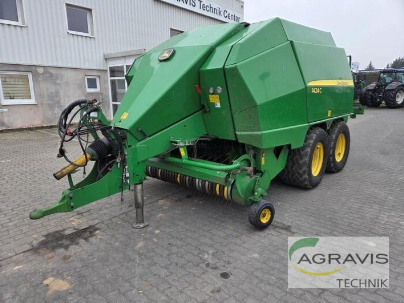 Großpackenpresse van het type John Deere 1424C, Gebrauchtmaschine in Calbe / Saale