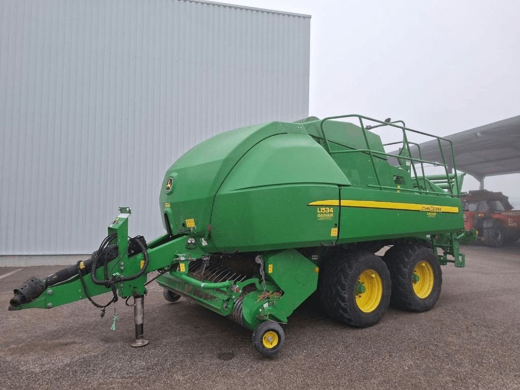 Großpackenpresse typu John Deere L1534, Gebrauchtmaschine v CHEMAUDIN ET VAUX (Obrázek 1)