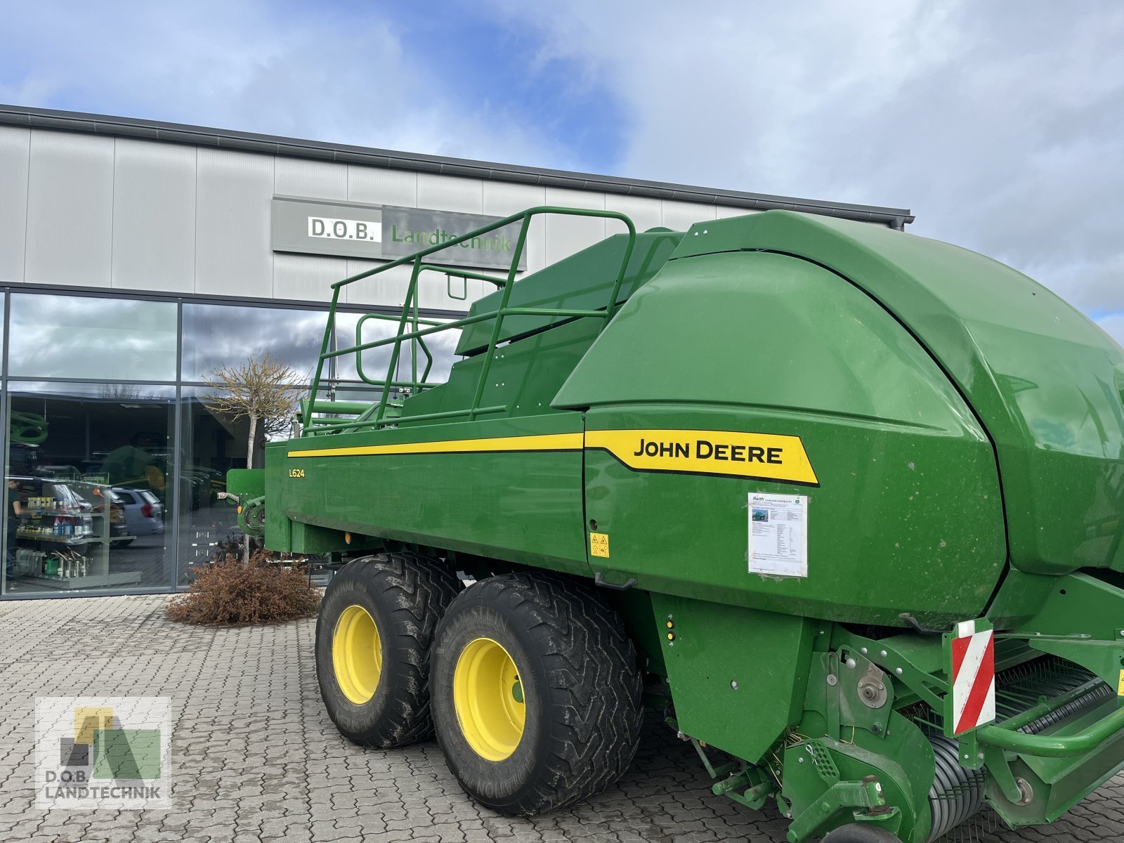 Großpackenpresse a típus John Deere L624, Gebrauchtmaschine ekkor: Langweid am Lech (Kép 2)