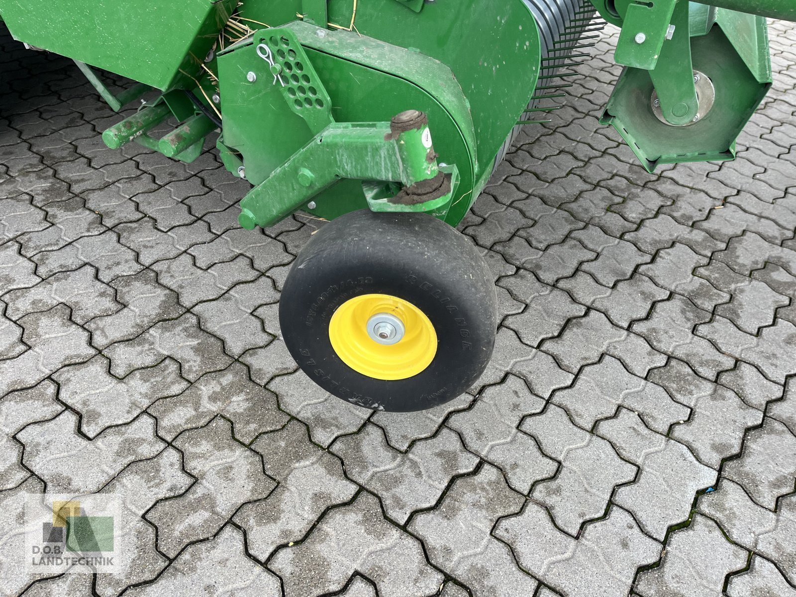 Großpackenpresse a típus John Deere L624, Gebrauchtmaschine ekkor: Langweid am Lech (Kép 7)