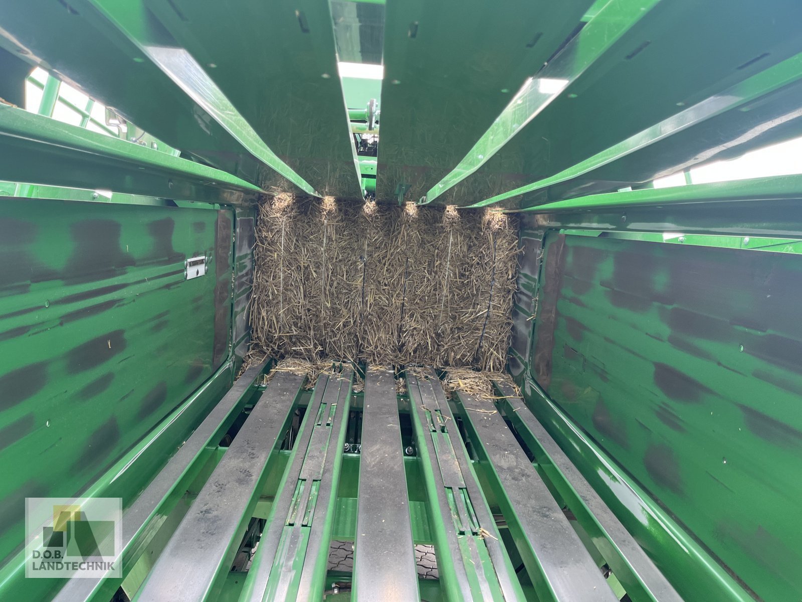 Großpackenpresse a típus John Deere L624, Gebrauchtmaschine ekkor: Langweid am Lech (Kép 8)