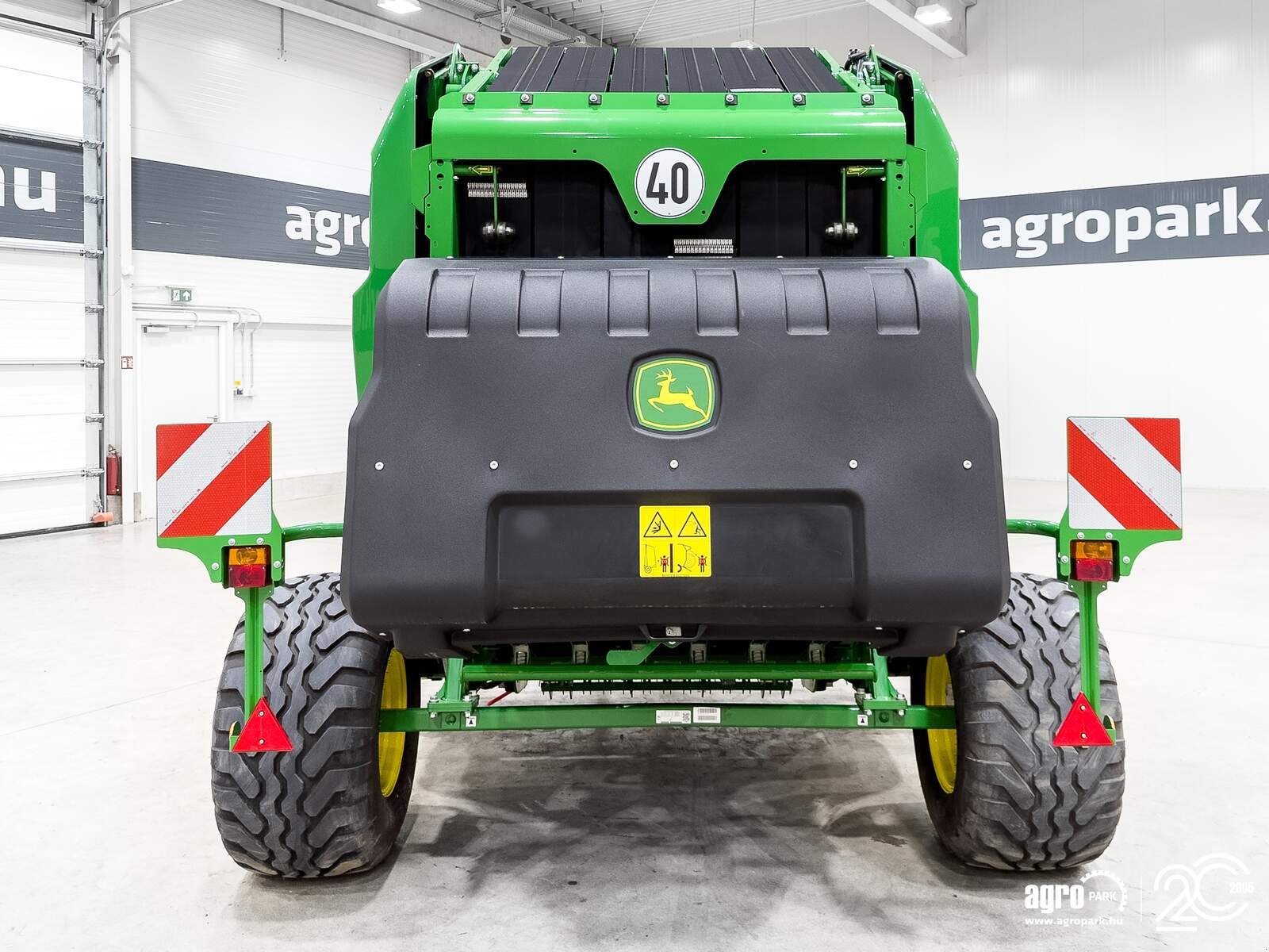 Großpackenpresse des Typs John Deere V451M, Gebrauchtmaschine in Csengele (Bild 9)