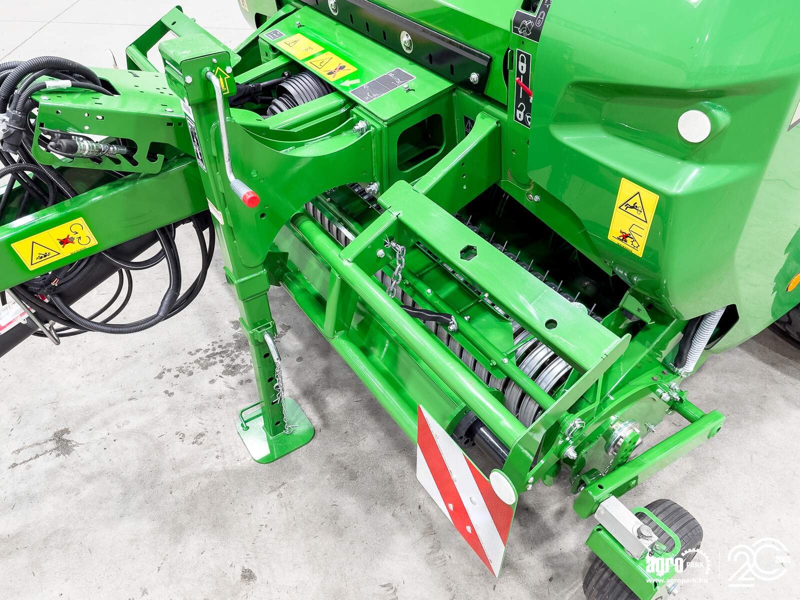 Großpackenpresse des Typs John Deere V451M, Gebrauchtmaschine in Csengele (Bild 18)