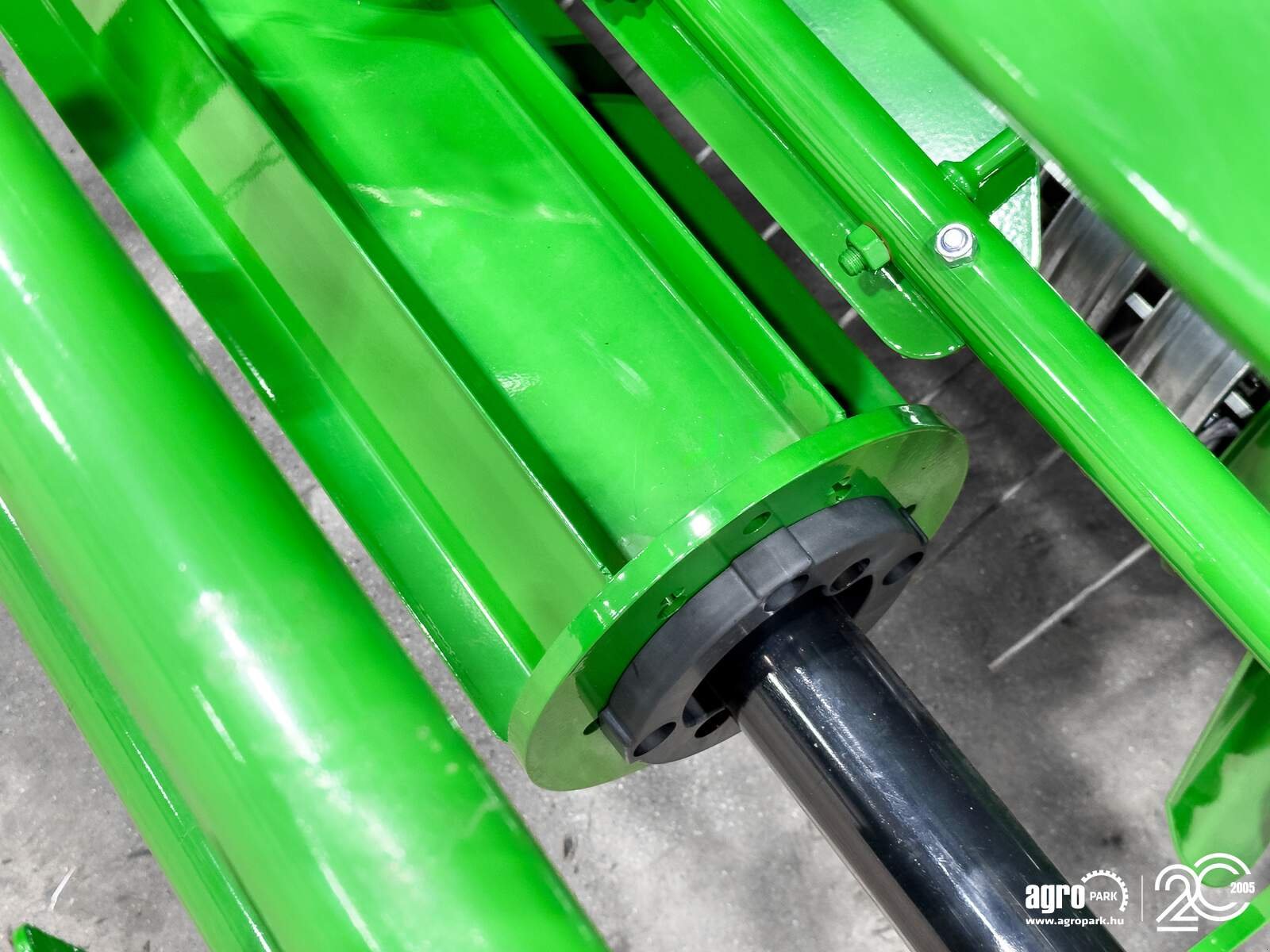 Großpackenpresse des Typs John Deere V451M, Gebrauchtmaschine in Csengele (Bild 20)