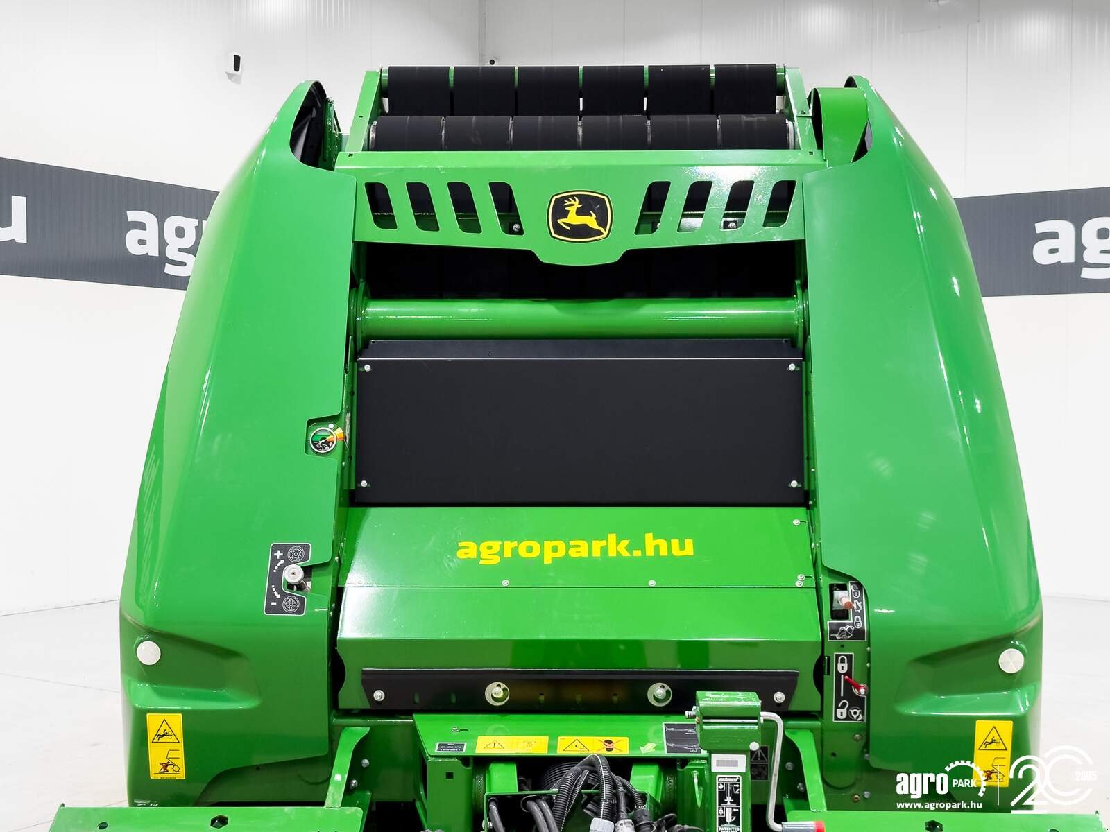 Großpackenpresse des Typs John Deere V451M, Gebrauchtmaschine in Csengele (Bild 27)