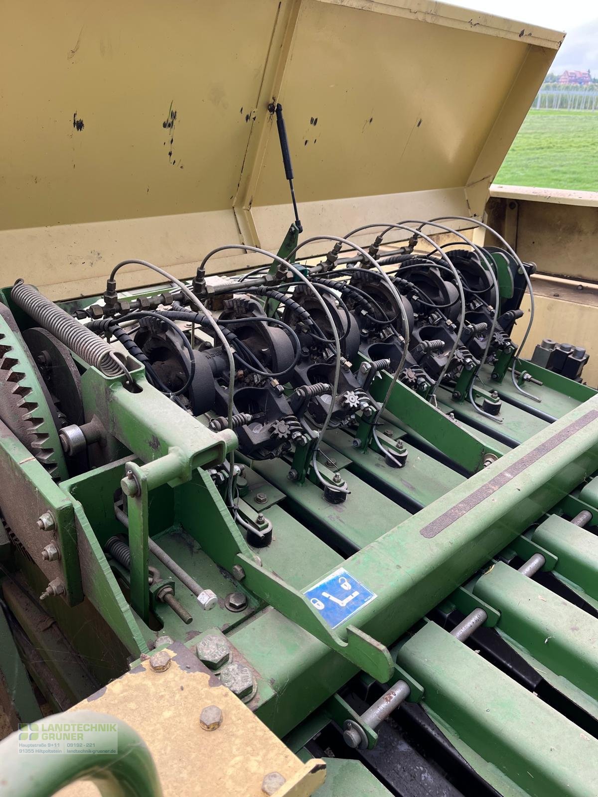 Großpackenpresse des Typs Krone Big Pack 120-80, Gebrauchtmaschine in Hiltpoltstein (Bild 6)