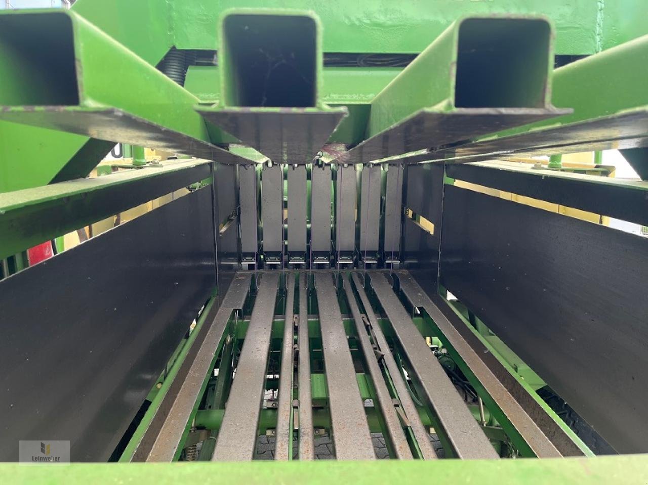 Großpackenpresse des Typs Krone Big Pack 120-80, Gebrauchtmaschine in Neuhof - Dorfborn (Bild 8)