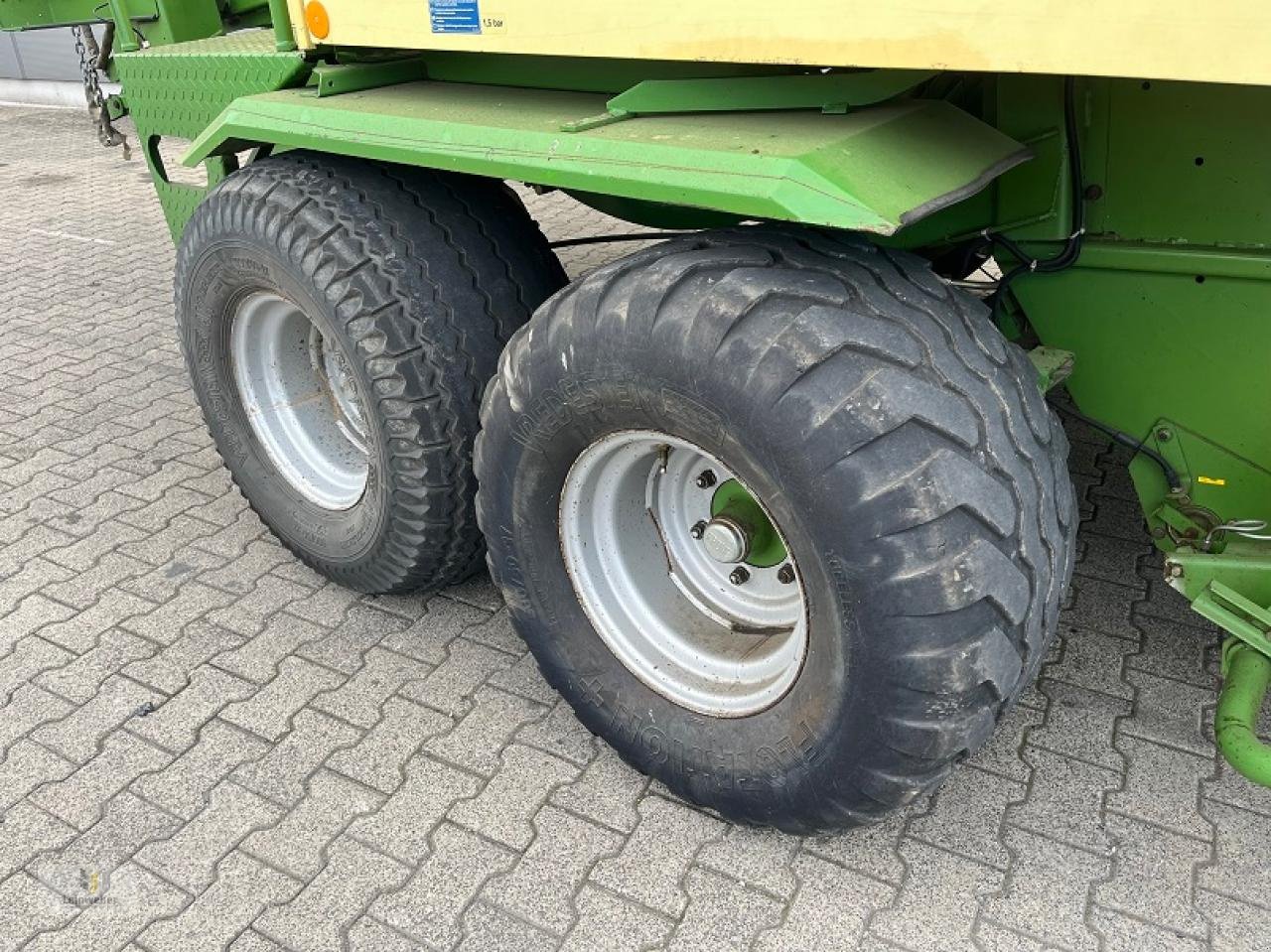 Großpackenpresse des Typs Krone Big Pack 120-80, Gebrauchtmaschine in Neuhof - Dorfborn (Bild 9)