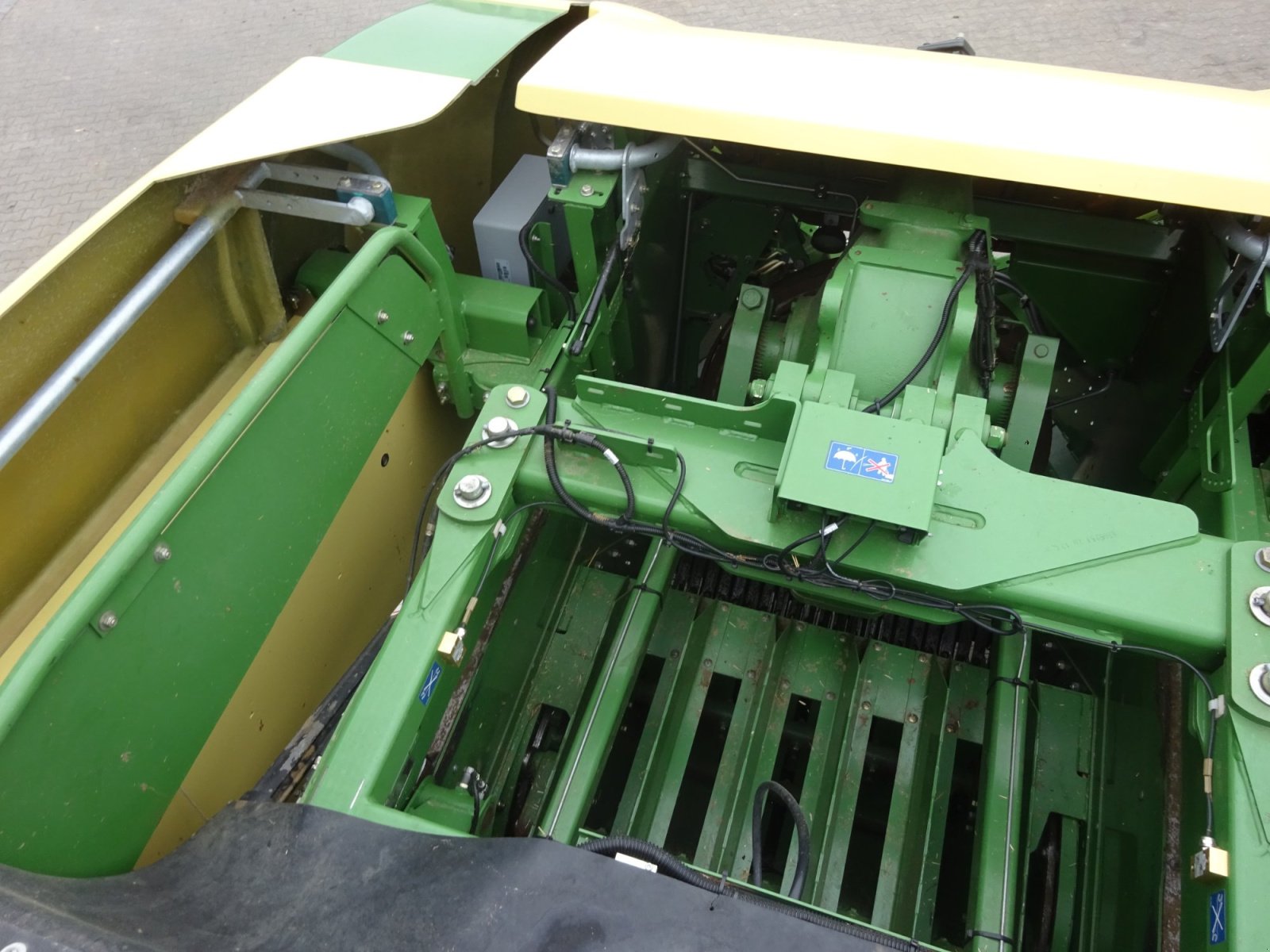 Großpackenpresse typu Krone Big Pack 1270 HS XC, Gebrauchtmaschine v Tuntenhausen (Obrázek 19)