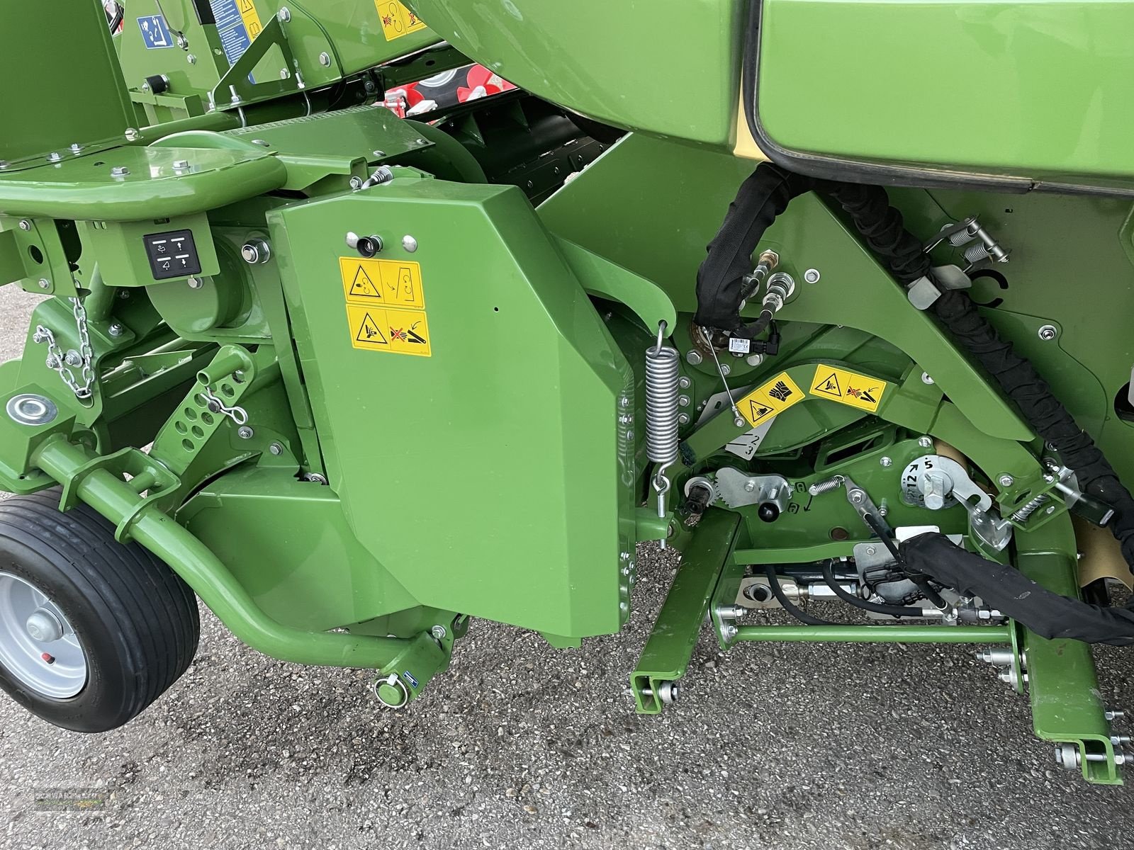 Großpackenpresse Türe ait Krone Big Pack 1270 VC 5.G, Neumaschine içinde Gampern (resim 9)