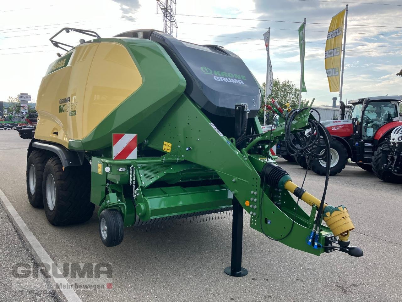 Großpackenpresse des Typs Krone Big Pack 1270 VC Gen. 5, Neumaschine in Friedberg-Derching (Bild 3)