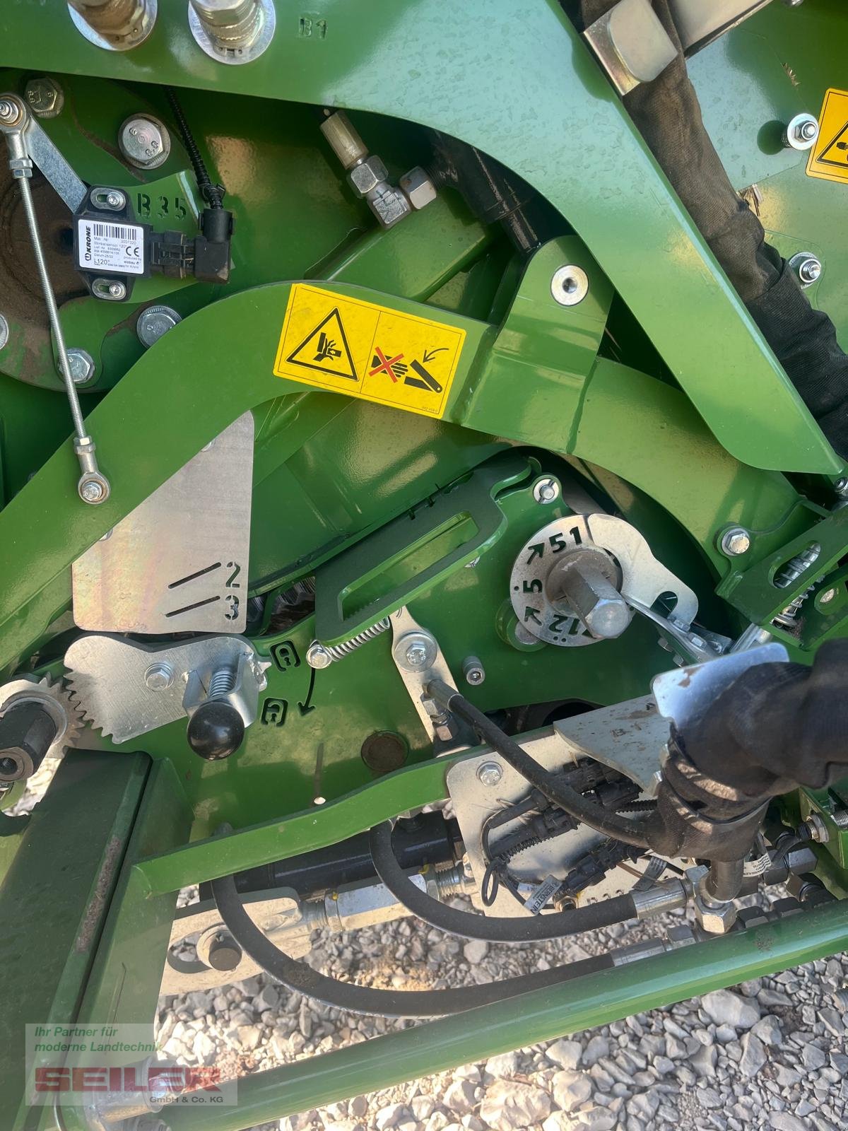 Großpackenpresse typu Krone Big Pack 1270 VC, Gebrauchtmaschine v Ansbach (Obrázek 12)