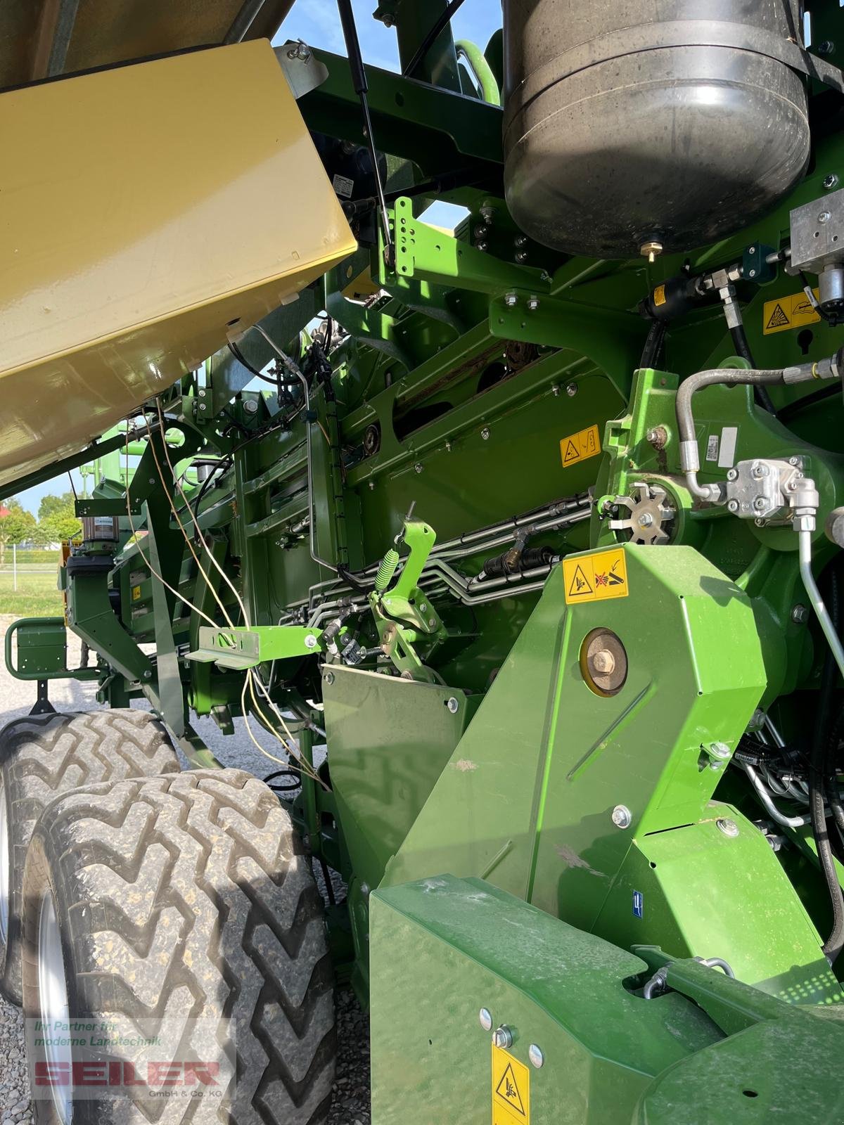 Großpackenpresse typu Krone Big Pack 1270 VC, Gebrauchtmaschine v Ansbach (Obrázek 15)