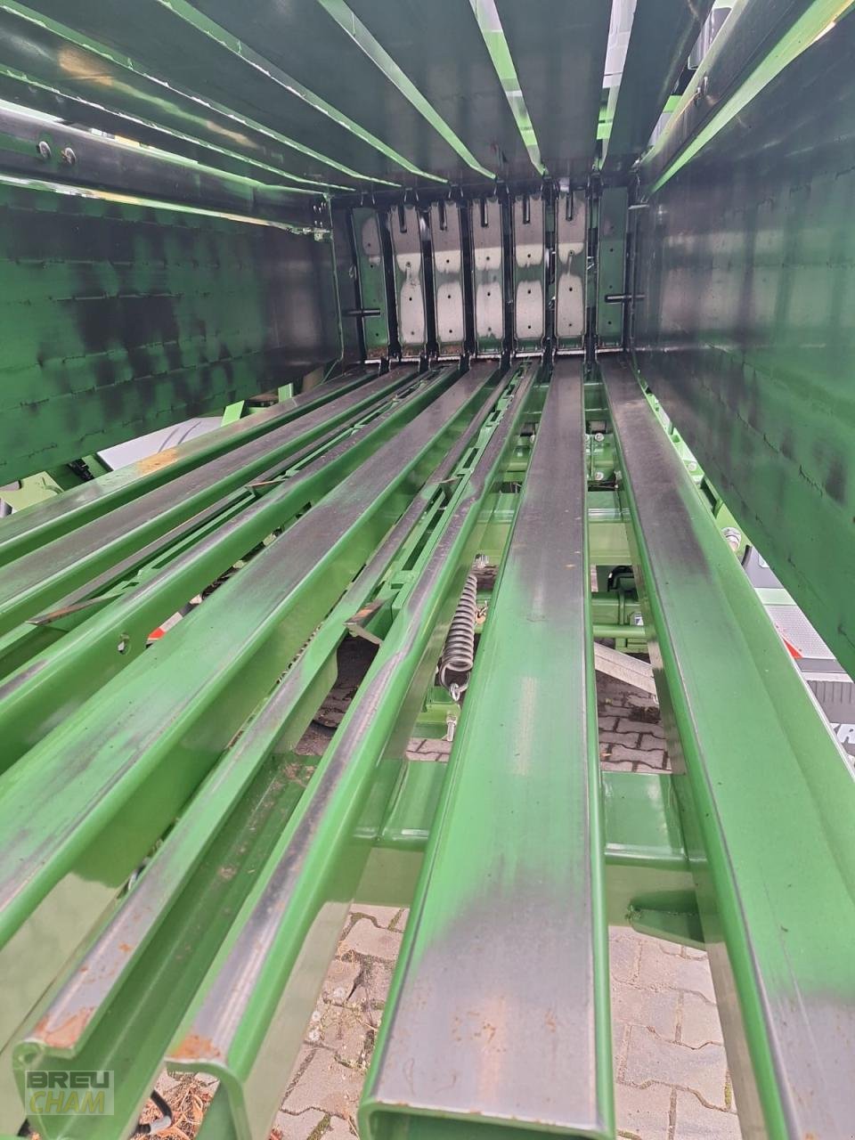 Großpackenpresse des Typs Krone Big Pack 1270 VC, Neumaschine in Cham (Bild 10)