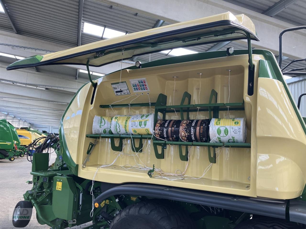 Großpackenpresse des Typs Krone Big Pack 1270 VC, Gebrauchtmaschine in Spelle (Bild 15)