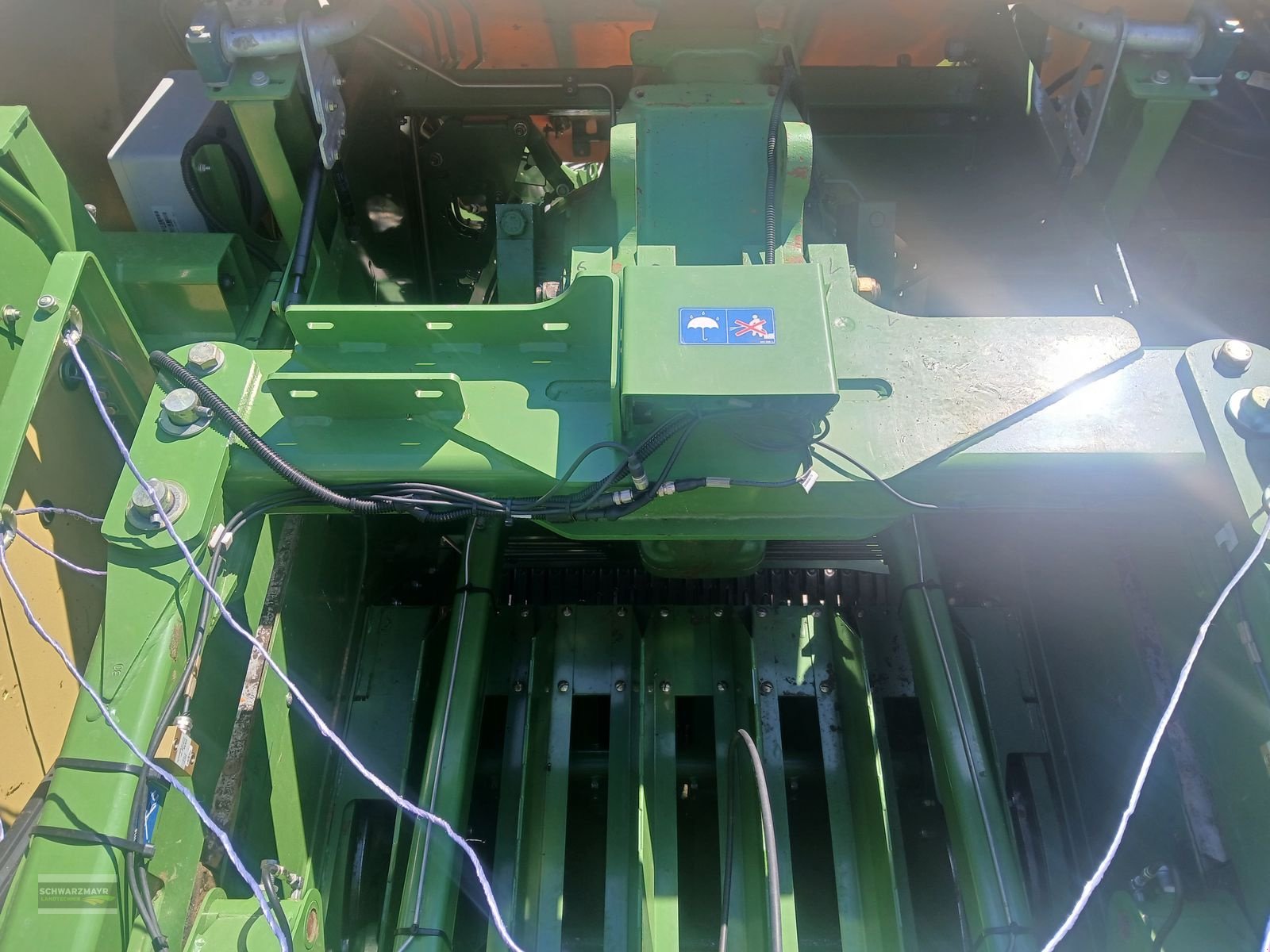 Großpackenpresse of the type Krone Big Pack 1270 XC High Speed Multi-Bale, Gebrauchtmaschine in Aurolzmünster (Picture 9)