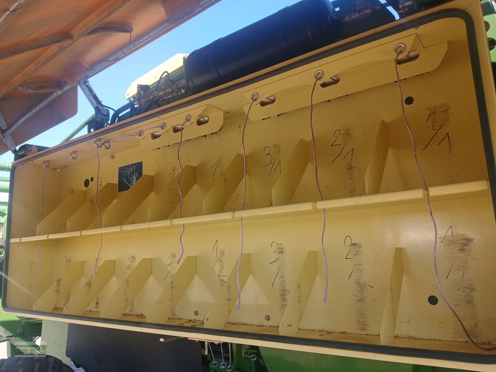 Großpackenpresse of the type Krone Big Pack 1270 XC High Speed Multi-Bale, Gebrauchtmaschine in Aurolzmünster (Picture 12)