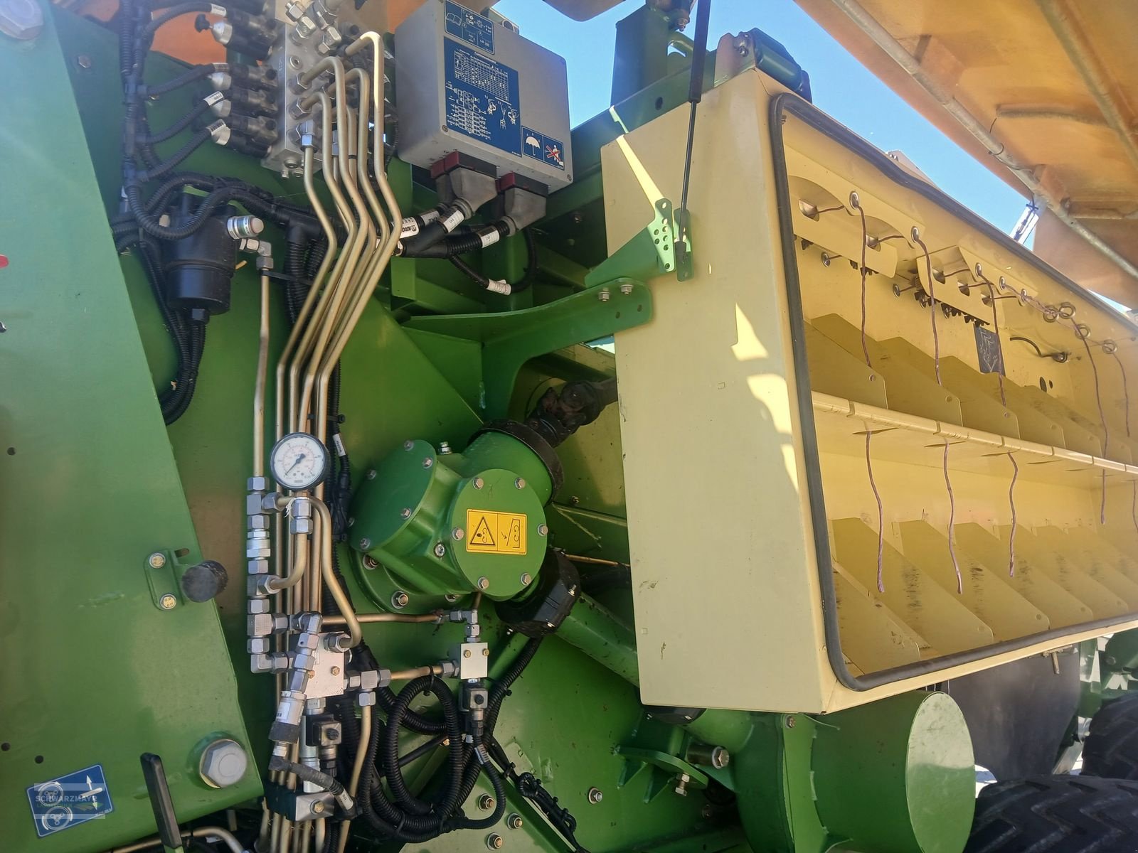 Großpackenpresse of the type Krone Big Pack 1270 XC High Speed Multi-Bale, Gebrauchtmaschine in Aurolzmünster (Picture 14)