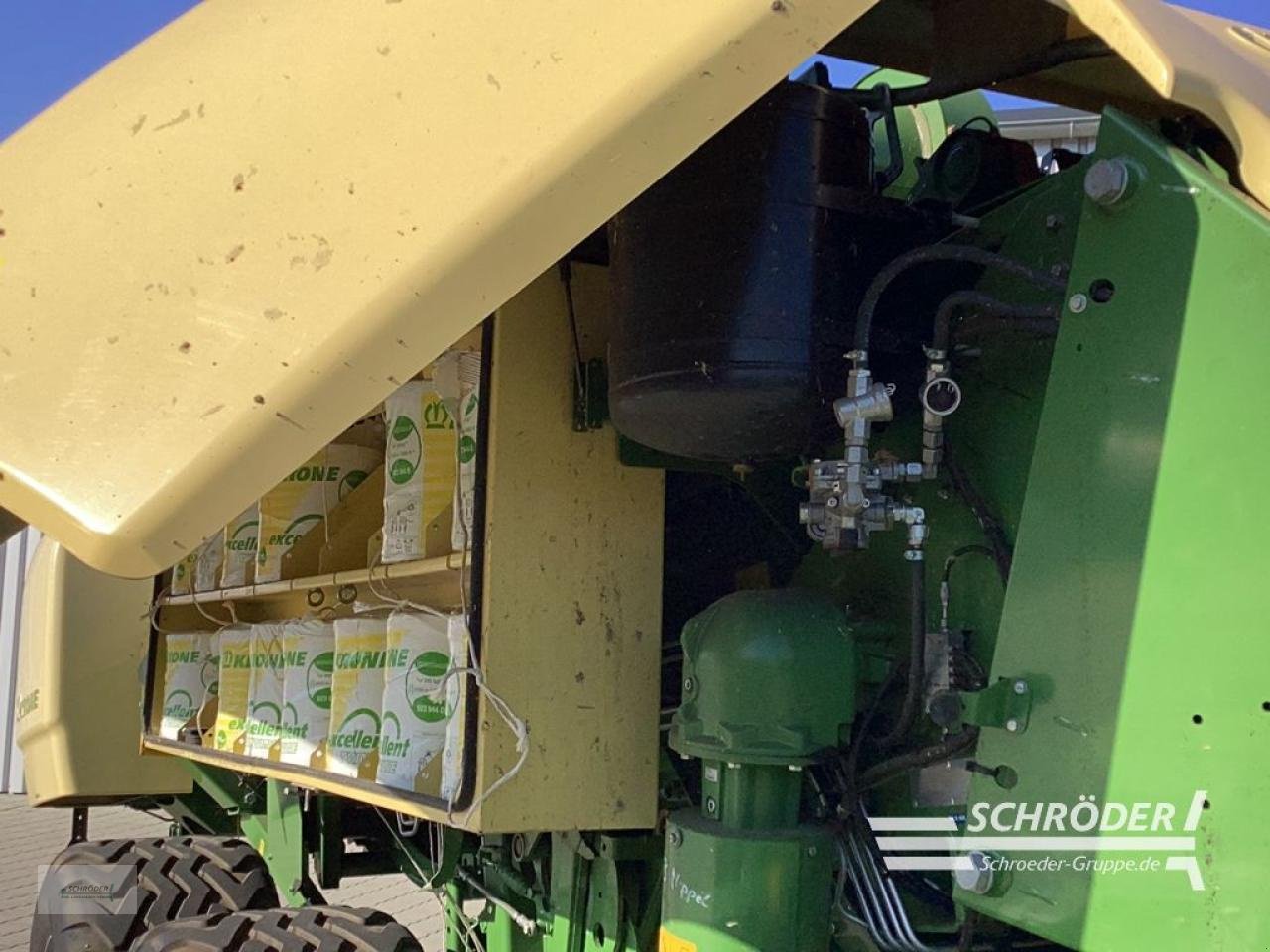 Großpackenpresse des Typs Krone BIG PACK 1270 XC MULTI BALE, Gebrauchtmaschine in Wildeshausen (Bild 11)