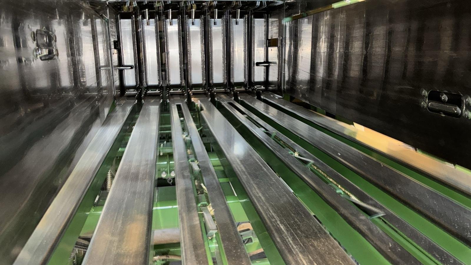 Großpackenpresse van het type Krone Big Pack 1270 XC, Gebrauchtmaschine in Möttingen (Foto 9)