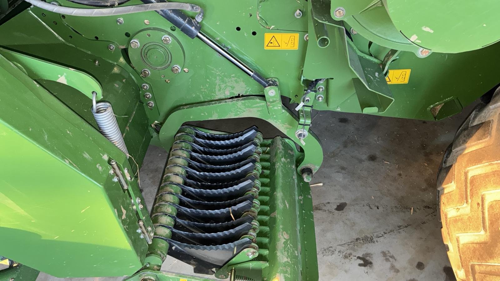 Großpackenpresse van het type Krone Big Pack 1270 XC, Gebrauchtmaschine in Möttingen (Foto 14)