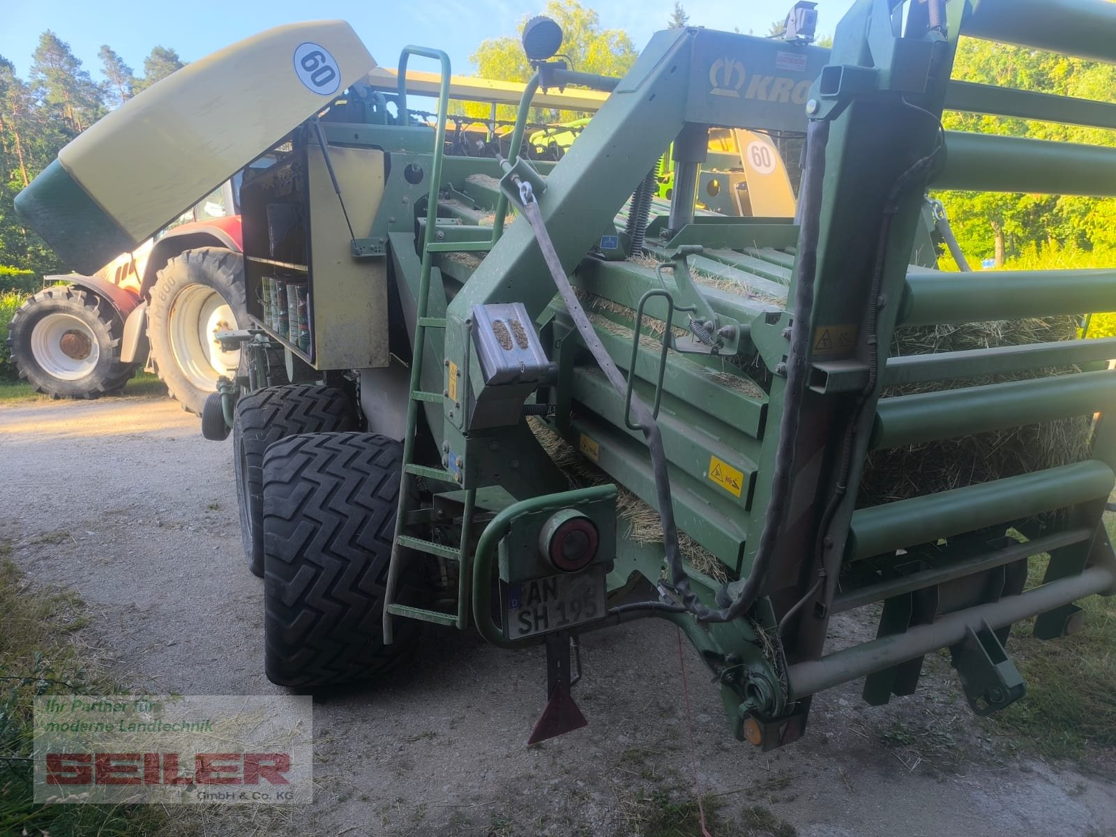 Großpackenpresse typu Krone Big Pack 1270 XC, Gebrauchtmaschine v Ansbach (Obrázek 3)