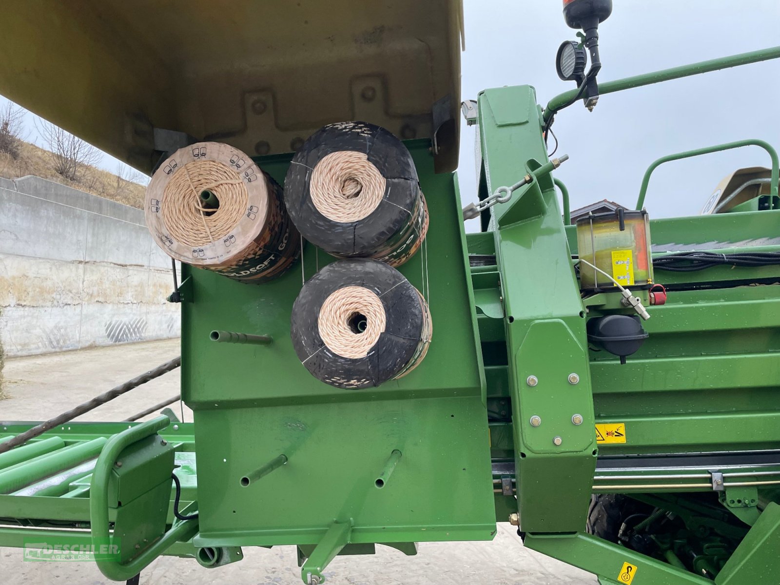 Großpackenpresse του τύπου Krone Big Pack 1270 XC, Gebrauchtmaschine σε Deutenhausen (Φωτογραφία 11)