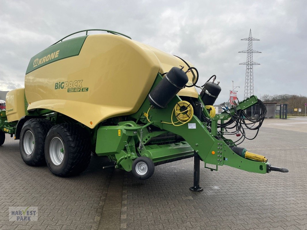 Großpackenpresse van het type Krone BIG PACK 1290 HDP II XC *Bale Collect*, Gebrauchtmaschine in Emsbüren (Foto 2)