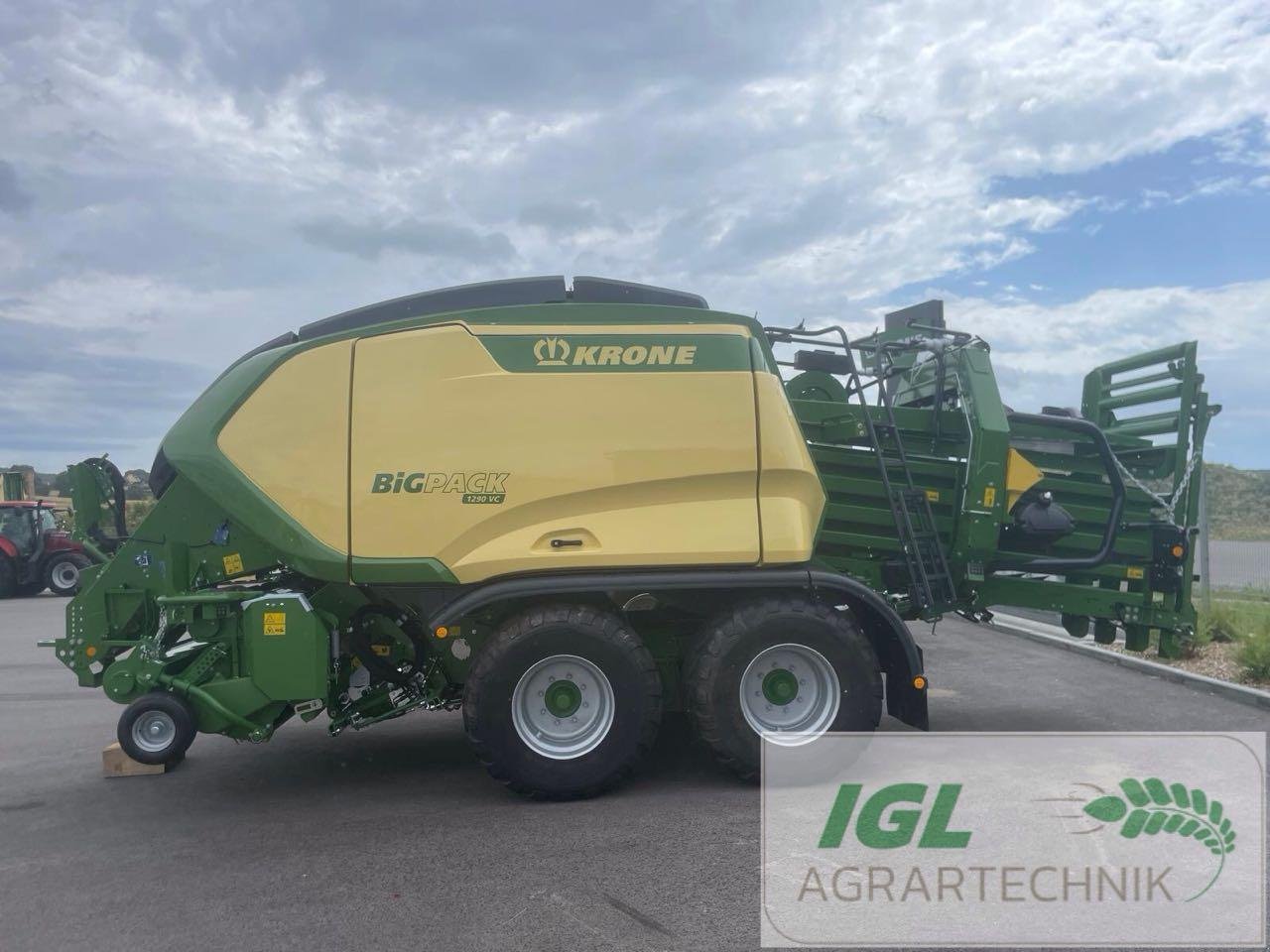 Großpackenpresse des Typs Krone BiG Pack 1290 VC (BP405-11), Neumaschine in Nabburg (Bild 3)